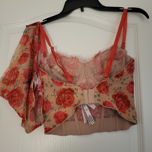 VS Matching Lingerie Set, Red Roses - Picture 2 of 3